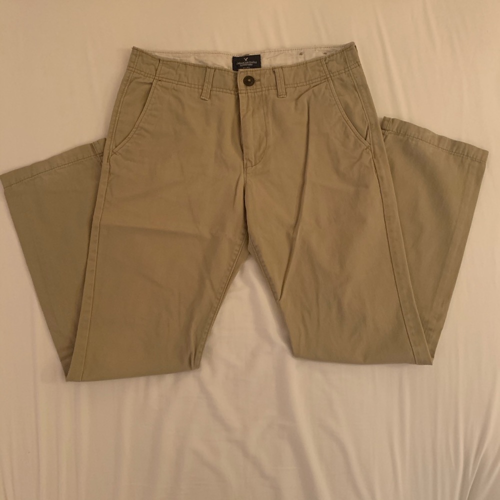 Beige American Eagle khakis
